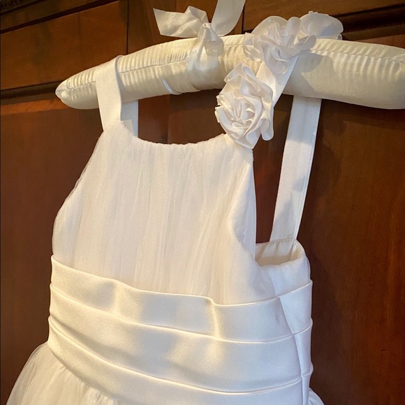 Alfred Angelo Flower Girl Dress - Picture 2 of 7